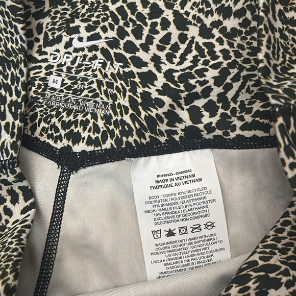 Nike Animal Print Legging - Picture 3 of 5